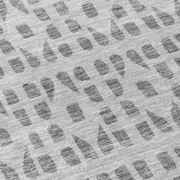 HomeRoots 5' Gray and Ivory Geometric Area Rug - Durable, Washable, Stylish Accent for Indoor or Outdoor Use 8' Round 613773