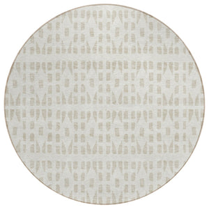 HomeRoots 5' Elegant Ivory and Beige Geometric Area Rug - Machine Washable, Indoor/Outdoor Durability 8' Round 613779