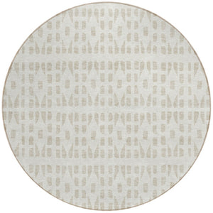 HomeRoots 5' Elegant Ivory and Beige Geometric Area Rug - Machine Washable, Indoor/Outdoor Durability 8' Round 613779