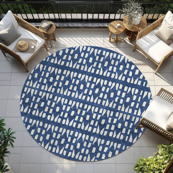 HomeRoots 5' Stylish Navy Blue and Ivory Geometric Washable Area Rug for Indoor and Outdoor Spaces Upgrade 8' Round 613791