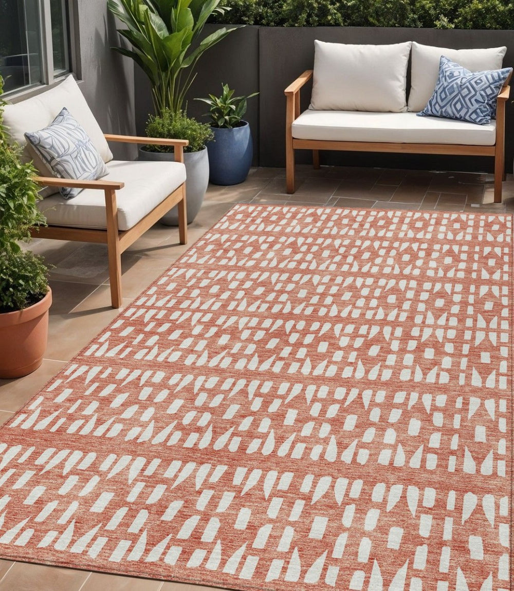 HomeRoots 5' Salmon and Ivory Geometric Area Rug - Stylish, Durable, Machine Washable for Indoor & Outdoor Use 5' X 8' 613802