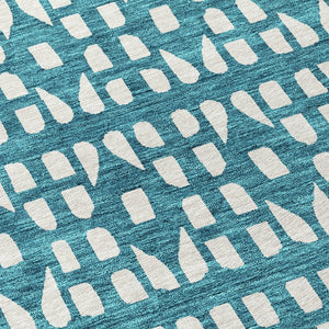 HomeRoots 5' Stylish Teal Blue and Ivory Geometric Washable Area Rug for Indoor or Outdoor Spaces 8' Round 613809