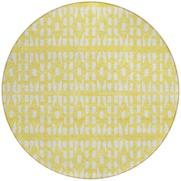 HomeRoots 5' Bright Yellow and Ivory Geometric Washable Area Rug for Indoor and Outdoor Spaces, Durable Design 8' Round 613815