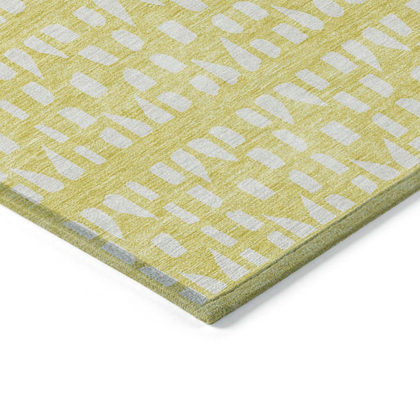 HomeRoots 5' Bright Yellow and Ivory Geometric Washable Area Rug for Indoor and Outdoor Spaces, Durable Design 10' X 14' 613818