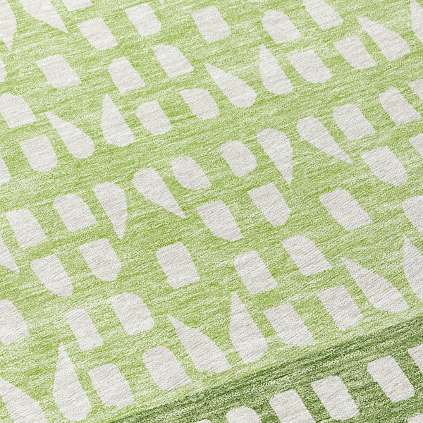 HomeRoots 5' Modern Sage Green and Ivory Geometric Indoor Outdoor Area Rug - Durable, Washable, Versatile Decor 8' Round 613845