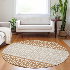 HomeRoots 5' Modern Geometric Area Rug in Warm Orange and Beige - Washable for Indoor and Outdoor Use 8' Round 613863