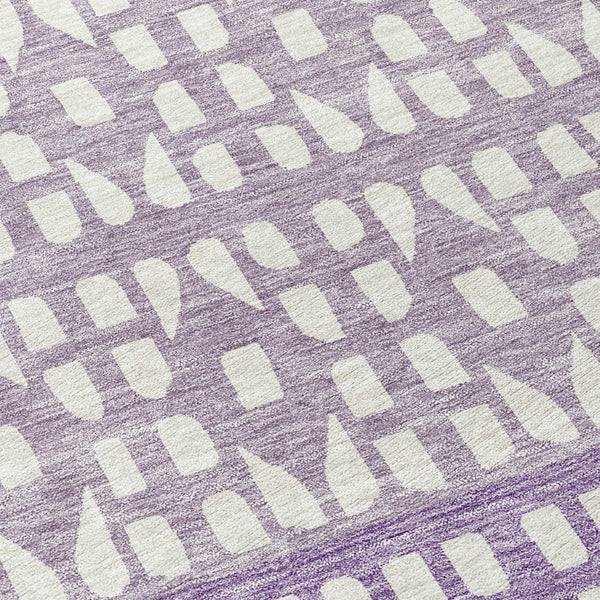 HomeRoots 5' Modern Purple Lavender and Ivory Geometric Washable Area Rug for Indoor and Outdoor Spaces 8' Round 613869