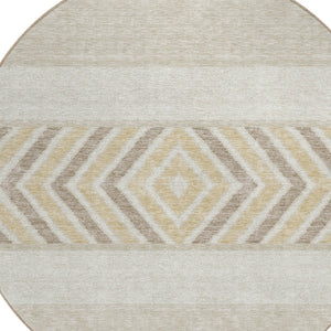 HomeRoots 5' Beige Ivory and Taupe Southwestern Area Rug - Durable, Washable, Perfect for Indoor/Outdoor Use 8' Round 613881