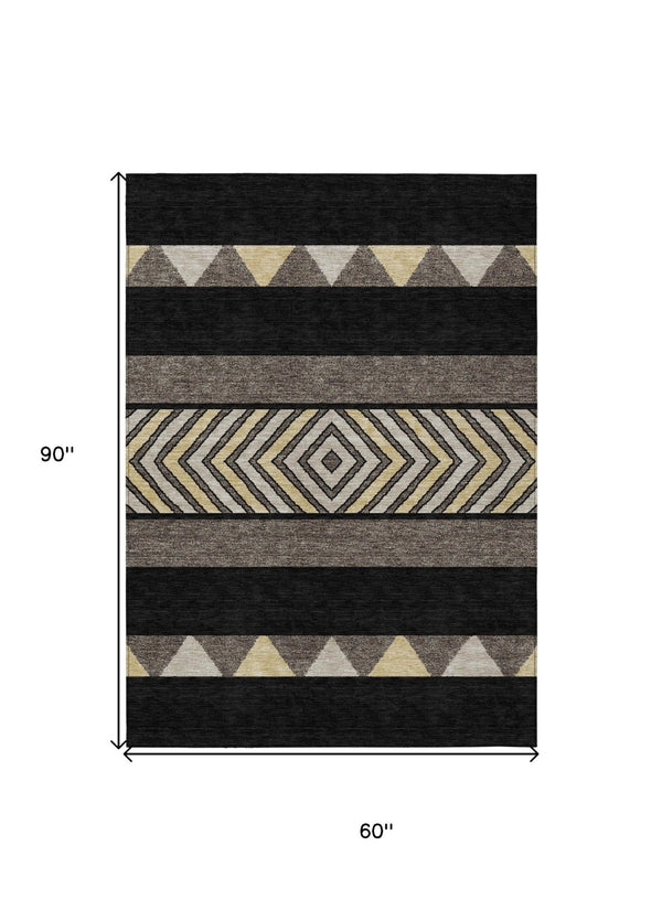 HomeRoots 5' Southwestern Indoor Outdoor Area Rug - Durable, Washable, Stylish, Perfect for High-Traffic Spaces 5' X 8' 613886