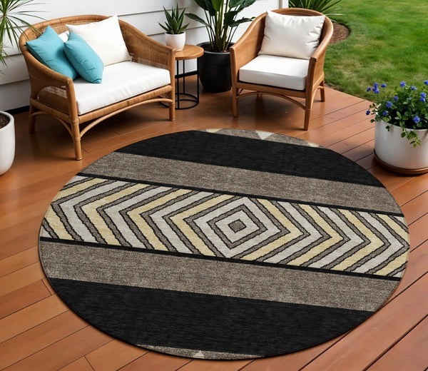 HomeRoots 5' Southwestern Indoor Outdoor Area Rug - Durable, Washable, Stylish, Perfect for High-Traffic Spaces 8' Round 613887