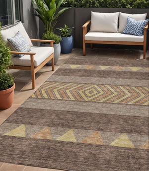 HomeRoots 5' Southwestern Area Rug in Brown, Wheat & Copper - Durable, Washable, Stylish for Indoor & Outdoor Use 5' X 8' 613892