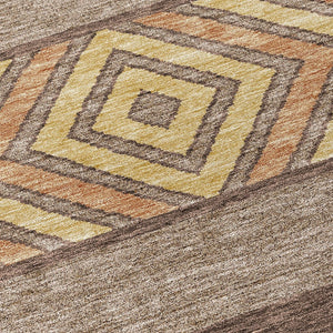 HomeRoots 5' Southwestern Area Rug in Brown, Wheat & Copper - Durable, Washable, Stylish for Indoor & Outdoor Use 8' Round 613893