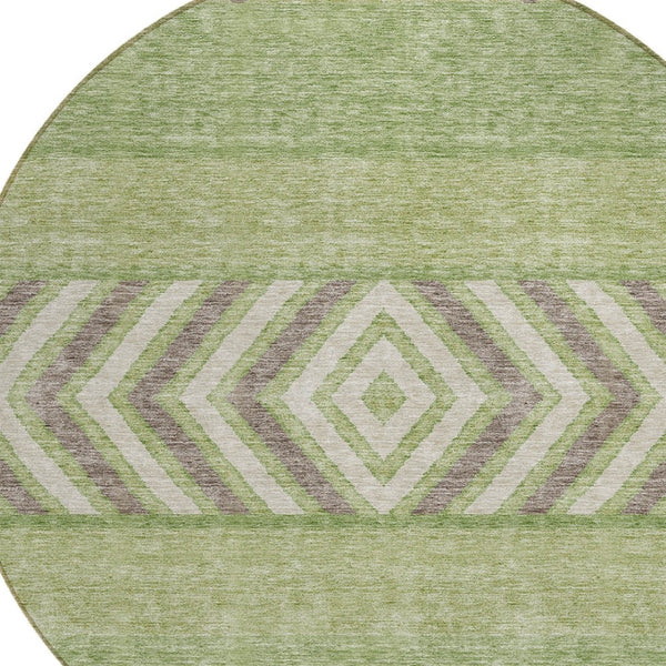 HomeRoots 5' Southwestern Indoor Outdoor Area Rug in Green, Taupe, and Ivory - Durable, Washable Design for All Spaces 8' Round 613899