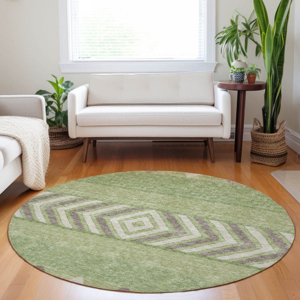 HomeRoots 5' Southwestern Indoor Outdoor Area Rug in Green, Taupe, and Ivory - Durable, Washable Design for All Spaces 8' Round 613899