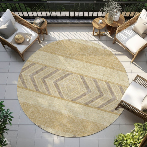HomeRoots 5' Southwestern Area Rug - Washable, Stain-Resistant, Durable Indoor/Outdoor Design for Any Space 8' Round 613905