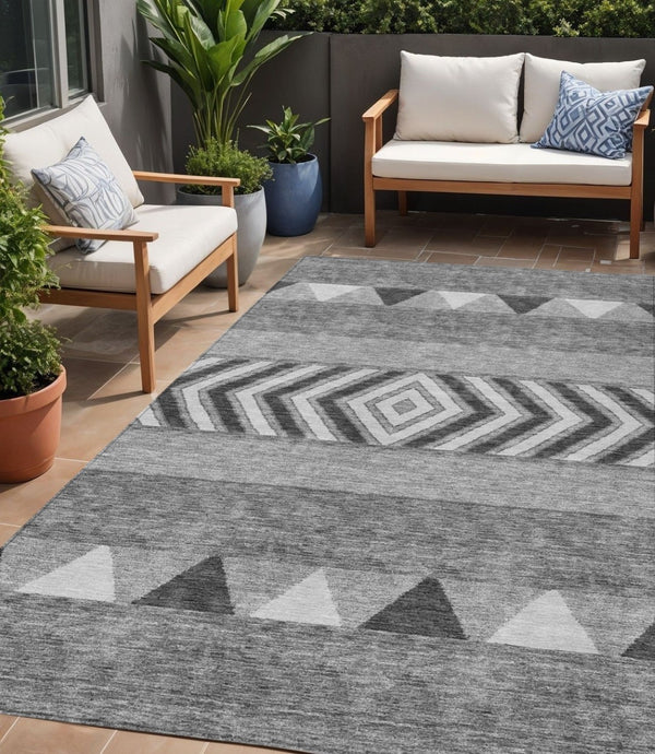 HomeRoots 5' Versatile Gray Charcoal and Silver Southwestern Indoor Outdoor Area Rug for Stylish Living Spaces 5' X 8' 613910