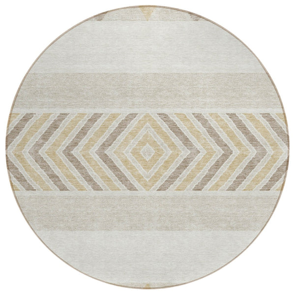 HomeRoots 5' Southwestern Indoor Outdoor Area Rug – Stylish Ivory, Beige & Taupe Design, Machine Washable, Durable 8' Round 613917