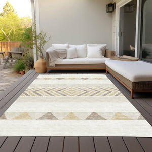 HomeRoots 5' Southwestern Indoor Outdoor Area Rug – Stylish Ivory, Beige & Taupe Design, Machine Washable, Durable 8' X 10' 613918