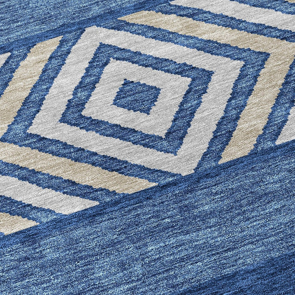 HomeRoots 5' Southwestern-Inspired Indoor/Outdoor Area Rug in Navy Blue, Ivory & Beige – Machine Washable! 8' Round 613929