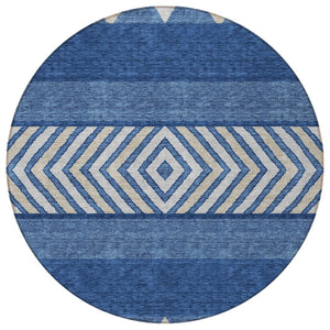 HomeRoots 5' Southwestern-Inspired Indoor/Outdoor Area Rug in Navy Blue, Ivory & Beige – Machine Washable! 8' Round 613929