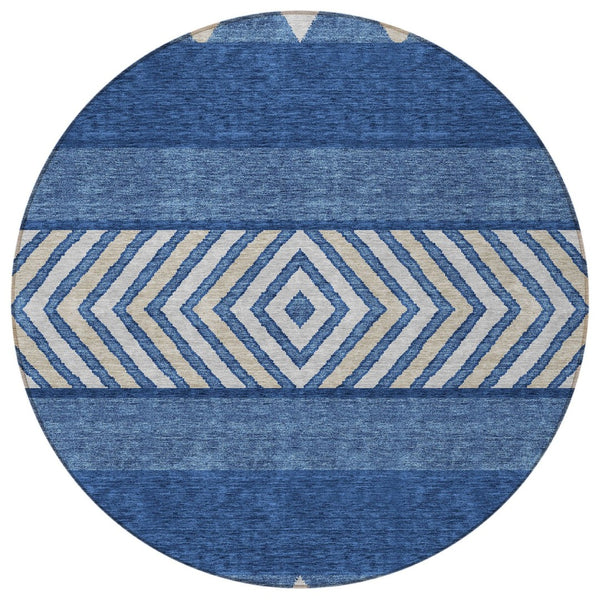 HomeRoots 5' Southwestern-Inspired Indoor/Outdoor Area Rug in Navy Blue, Ivory & Beige – Machine Washable! 8' Round 613929