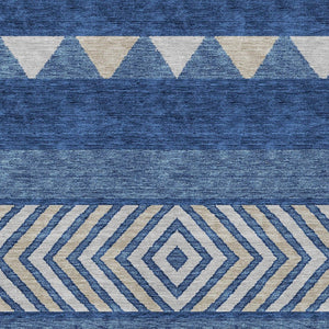 HomeRoots 5' Southwestern-Inspired Indoor/Outdoor Area Rug in Navy Blue, Ivory & Beige – Machine Washable! 8' X 10' 613930
