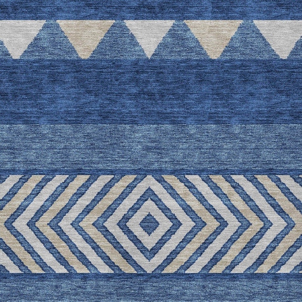 HomeRoots 5' Southwestern-Inspired Indoor/Outdoor Area Rug in Navy Blue, Ivory & Beige – Machine Washable! 9' X 12' 613931