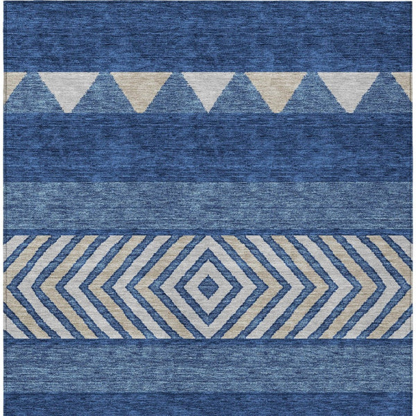 HomeRoots 5' Southwestern-Inspired Indoor/Outdoor Area Rug in Navy Blue, Ivory & Beige – Machine Washable! 10' X 14' 613932