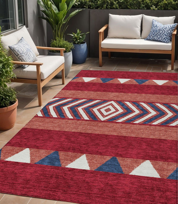 HomeRoots 5' Southwestern Area Rug – Bold Red, White & Navy Blue Geometric Design for Indoor & Outdoor Use 5' X 8' 613946