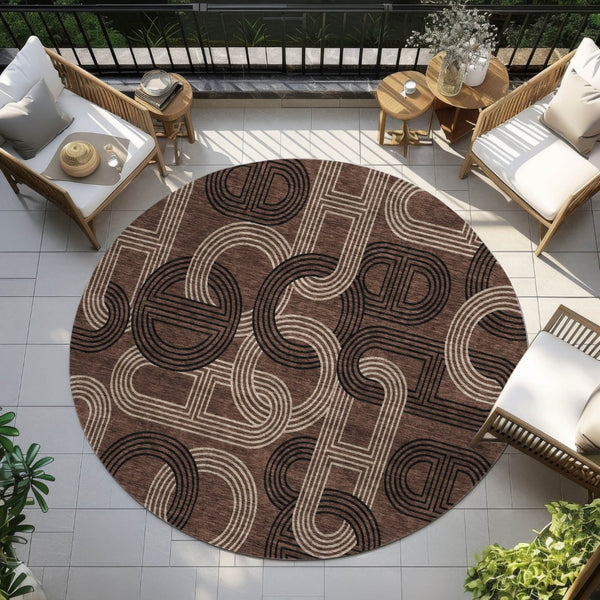 HomeRoots 5' Modern Geometric Chocolate Beige Washable Area Rug for Stylish Indoor and Outdoor Spaces 8' Round 614037