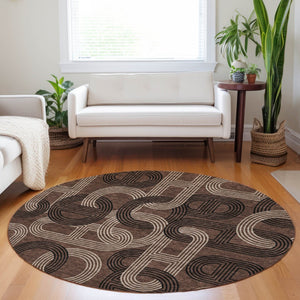 HomeRoots 5' Modern Geometric Chocolate Beige Washable Area Rug for Stylish Indoor and Outdoor Spaces 8' Round 614037