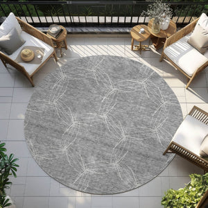 HomeRoots 5' Gray and Ivory Geometric Washable Area Rug for Indoor and Outdoor Use - Durable & Stylish 8' Round 614073