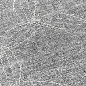 HomeRoots 5' Gray and Ivory Geometric Washable Area Rug for Indoor and Outdoor Use - Durable & Stylish 8' Round 614073