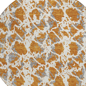 HomeRoots 5' Copper and Ivory Abstract Rug - Washable, Durable Design for Indoor and Outdoor Spaces, Family-Friendly 8' Round 614151