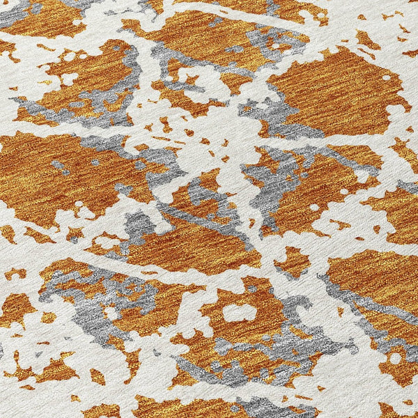 HomeRoots 5' Copper and Ivory Abstract Rug - Washable, Durable Design for Indoor and Outdoor Spaces, Family-Friendly 8' Round 614151