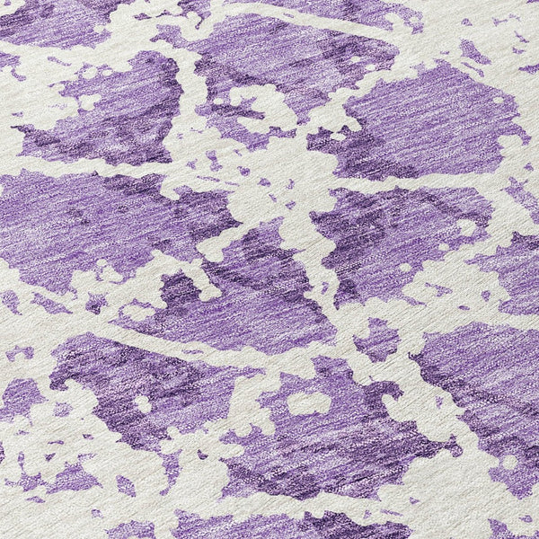 HomeRoots 5' Lilac and Ivory Abstract Area Rug - Stylish, Durable, Machine Washable for Indoor and Outdoor Use 8' Round 614175