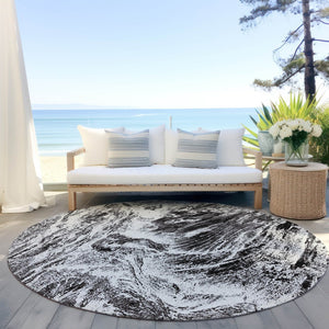 HomeRoots 5' Modern Black and Ivory Abstract Area Rug - Washable, Durable, Indoor-Outdoor Design for Any Space 8' Round 614277