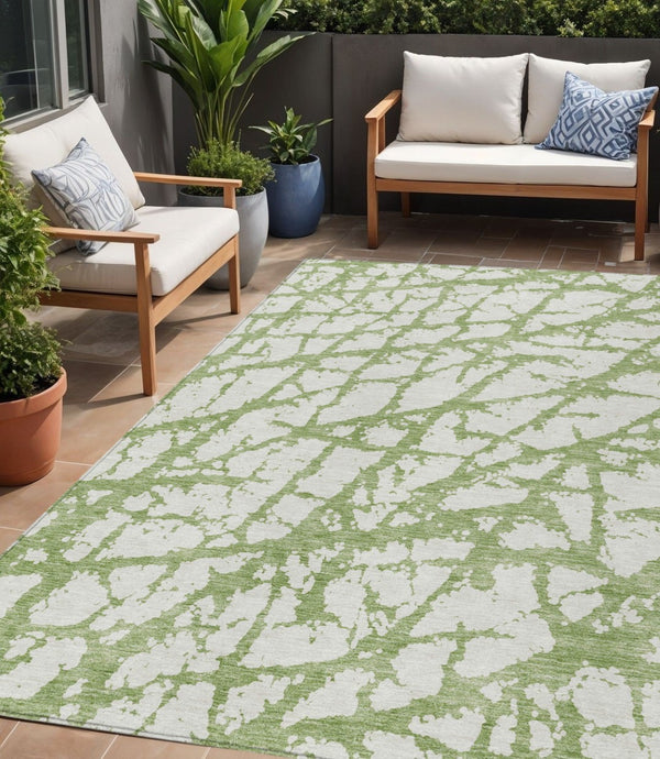 HomeRoots 5' Modern Green and Ivory Abstract Washable Area Rug for Indoor and Outdoor Style and Durability 5' X 8' 614342