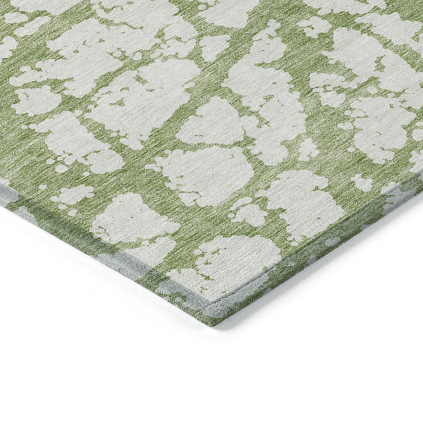 HomeRoots 5' Modern Green and Ivory Abstract Washable Area Rug for Indoor and Outdoor Style and Durability 5' X 8' 614342