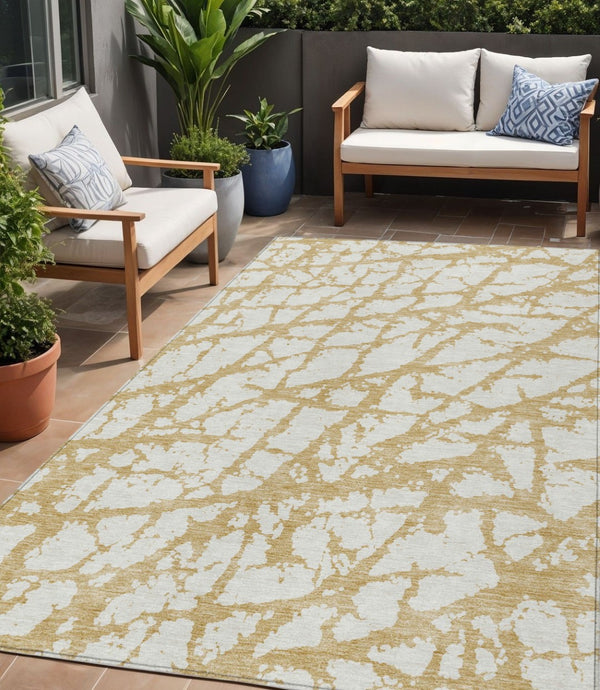 HomeRoots 5' Gold and Ivory Abstract Washable Area Rug - Durable, Stylish Design for Indoor and Outdoor Spaces 5' X 8' 614348