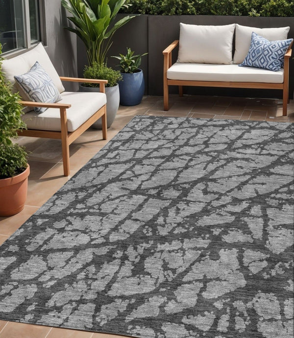 HomeRoots 5' Durable Gray and Charcoal Abstract Area Rug - Stylish, Washable Design for Indoor and Outdoor Use 5' X 8' 614354
