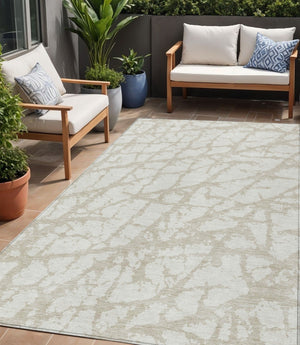 HomeRoots 5' Stylish Ivory and Beige Abstract Rug - Durable, Washable Indoor/Outdoor Area Rug for High Traffic Spaces 5' X 8' 614360