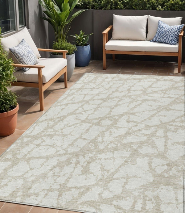 HomeRoots 5' Stylish Ivory and Beige Abstract Rug - Durable, Washable Indoor/Outdoor Area Rug for High Traffic Spaces 5' X 8' 614360
