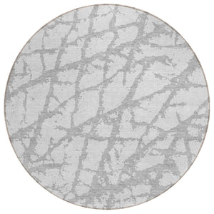 HomeRoots 5' Silver and Gray Abstract Area Rug - Stylish, Washable, Indoor/Outdoor, Stain-Resistant Design 8' Round 614385