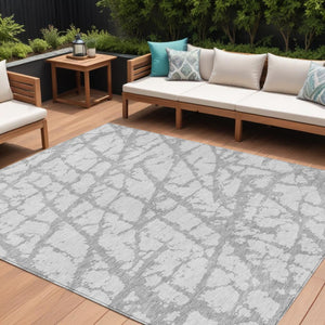 HomeRoots 5' Silver and Gray Abstract Area Rug - Stylish, Washable, Indoor/Outdoor, Stain-Resistant Design 8' X 10' 614386