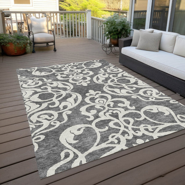 HomeRoots 5' Gray and Ivory Damask Area Rug – Elegant, Durable, Machine Washable for Indoor and Outdoor Spaces 5' X 8' 614432