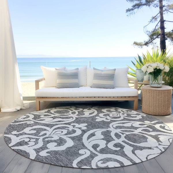 HomeRoots 5' Gray and Ivory Damask Area Rug – Elegant, Durable, Machine Washable for Indoor and Outdoor Spaces 8' Round 614433