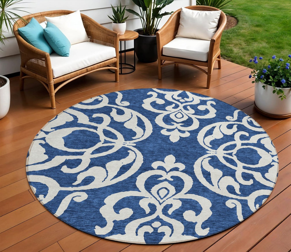 HomeRoots 5' Elegant Navy Blue and Ivory Damask Area Rug – Machine Washable for Indoor and Outdoor Use 8' Round 614445