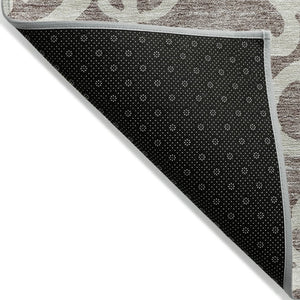 HomeRoots 5' Elegant Taupe and Ivory Damask Area Rug - Washable, Stain-Resistant, Indoor/Outdoor Style 5' X 8' 614462