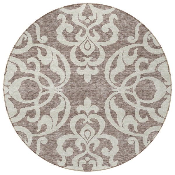 HomeRoots 5' Elegant Taupe and Ivory Damask Area Rug - Washable, Stain-Resistant, Indoor/Outdoor Style 8' Round 614463